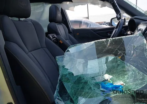 2022 Subaru Forester Wilderness z USA, uszkodzony, nr VIN JF2SKAMCXNH527700